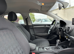 AUDI A3 BERLINE 1.6 TDI 110 BUSINESS LINE S TRONIC 7 complet